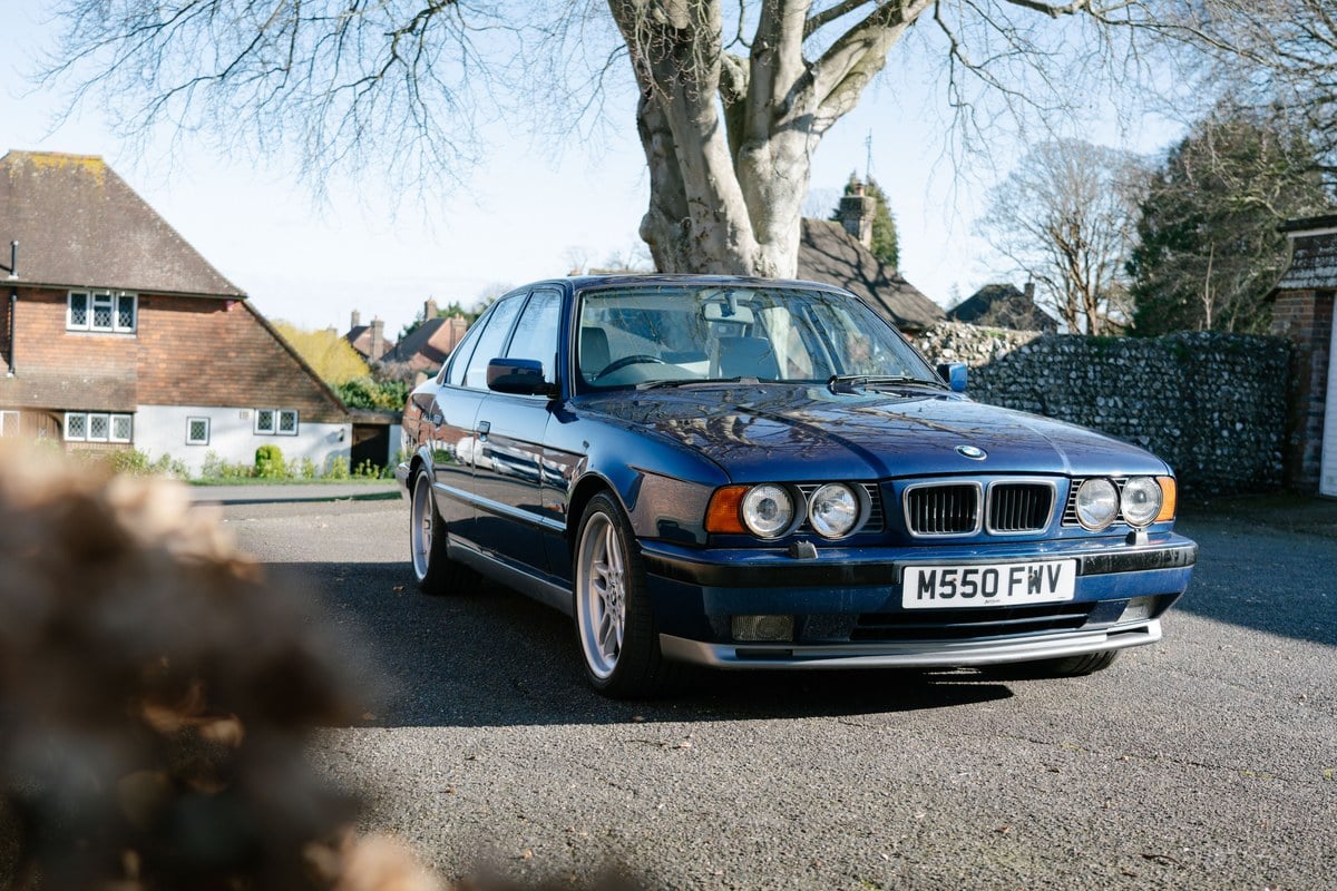 Hammer Time! Bid for a BMW M5 E34, Porsche 968 Club Sport and Ayrton Senna's JPS Lotus 98T!