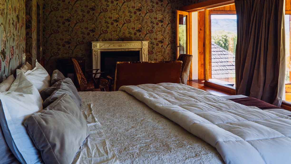 Fishing lodge bedroom