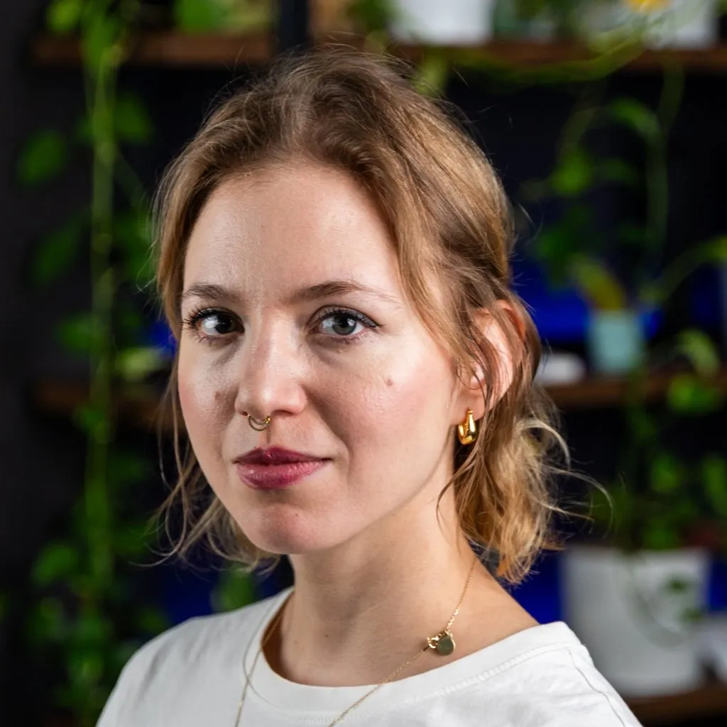 square portrait Anna Dulny-Leszczynska