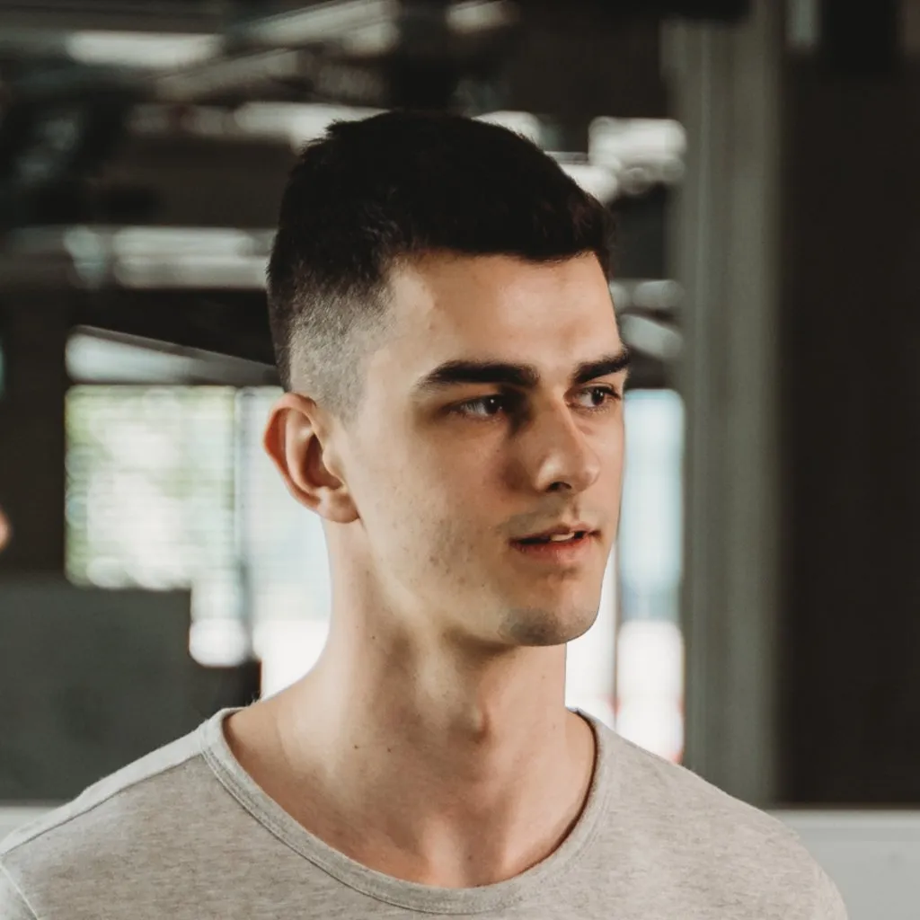 square portrait wojciech krzesaj