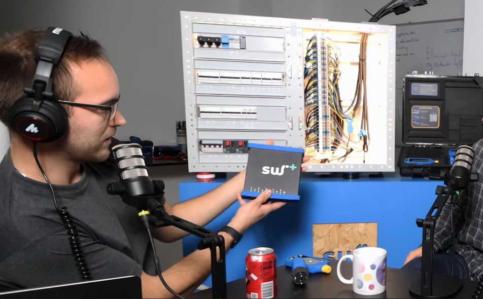 Alexander Holleufer uses Simplewire Flex+ for cable identification