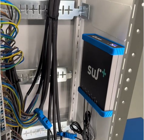 Alexander Holleufer uses Simplewire Flex+ for cable identification