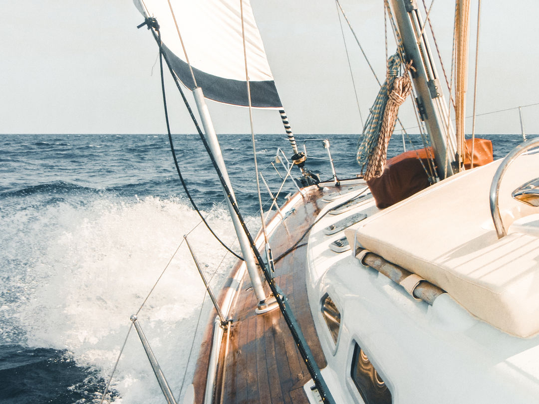 Majestic Breeze – Shared Boat Tour