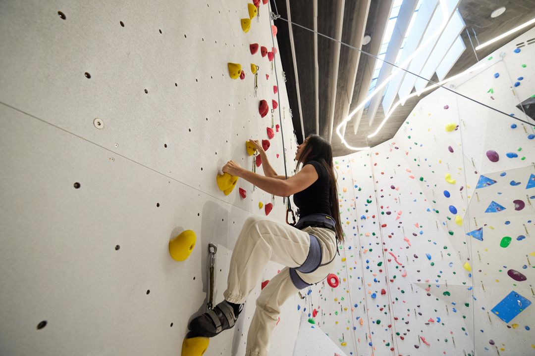 Aethos Monterosa Climbing Lesson: Over 14