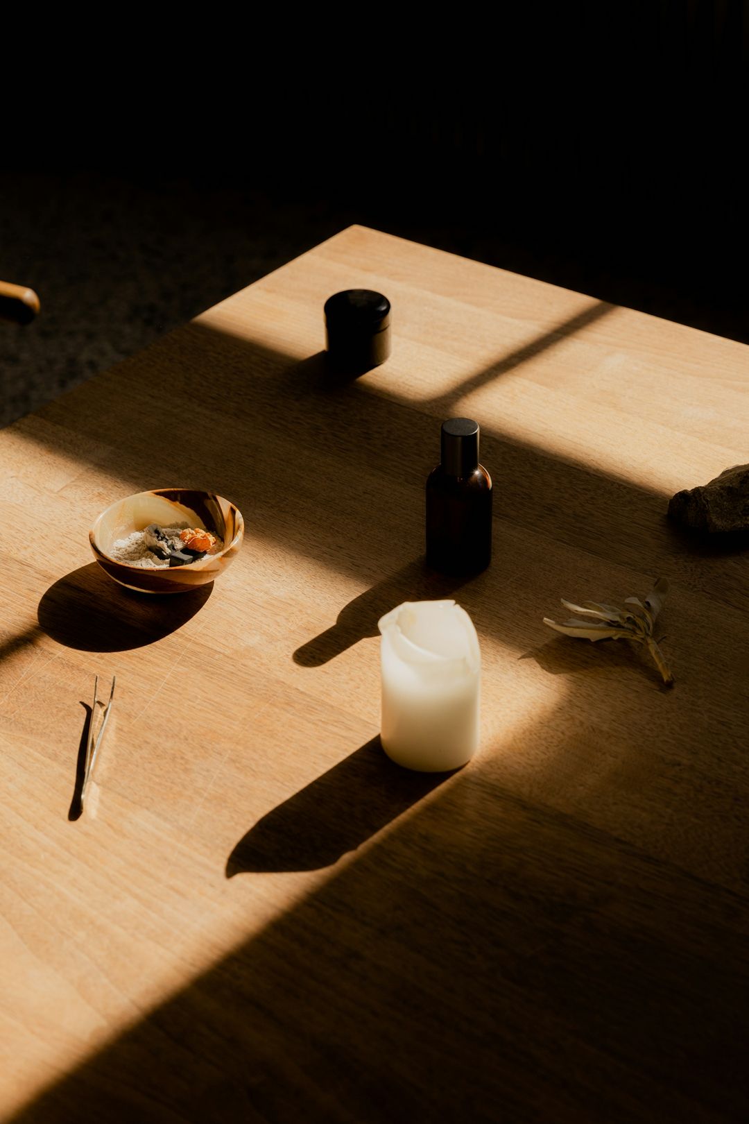 Massage treatments by Saverio Bettini