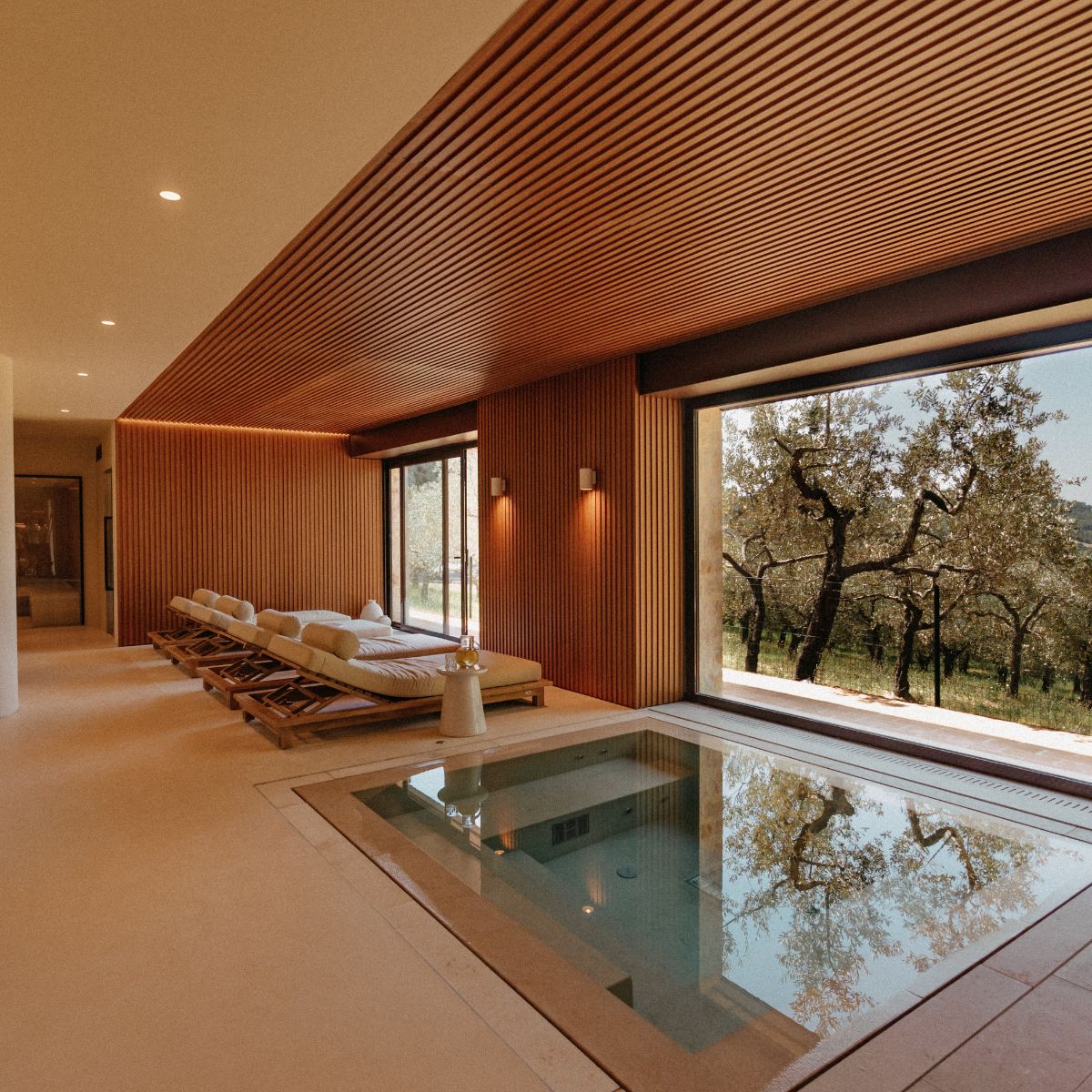 Aethos Saragano hotel Spa and wellness area with heated jacuzzi