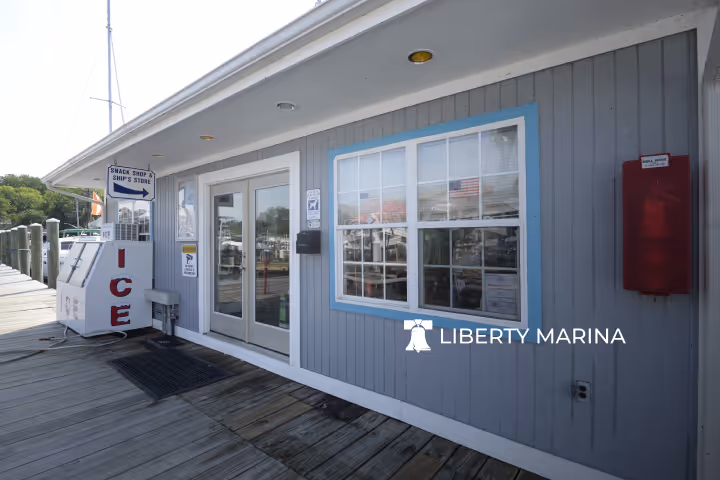 Liberty Marina Amenities Slide 4