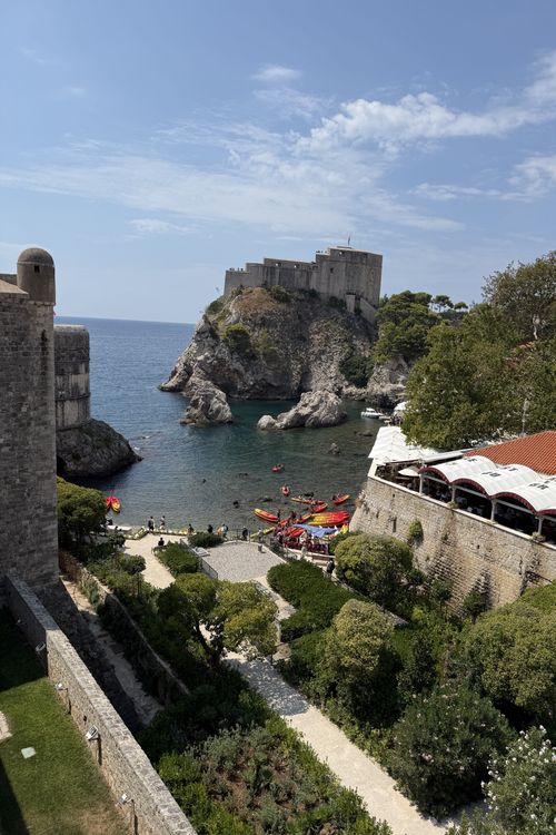 A Slow Traveler’s Guide to Dubrovnik: Steps, Stone Ramparts, and Adriatic Summer Magic