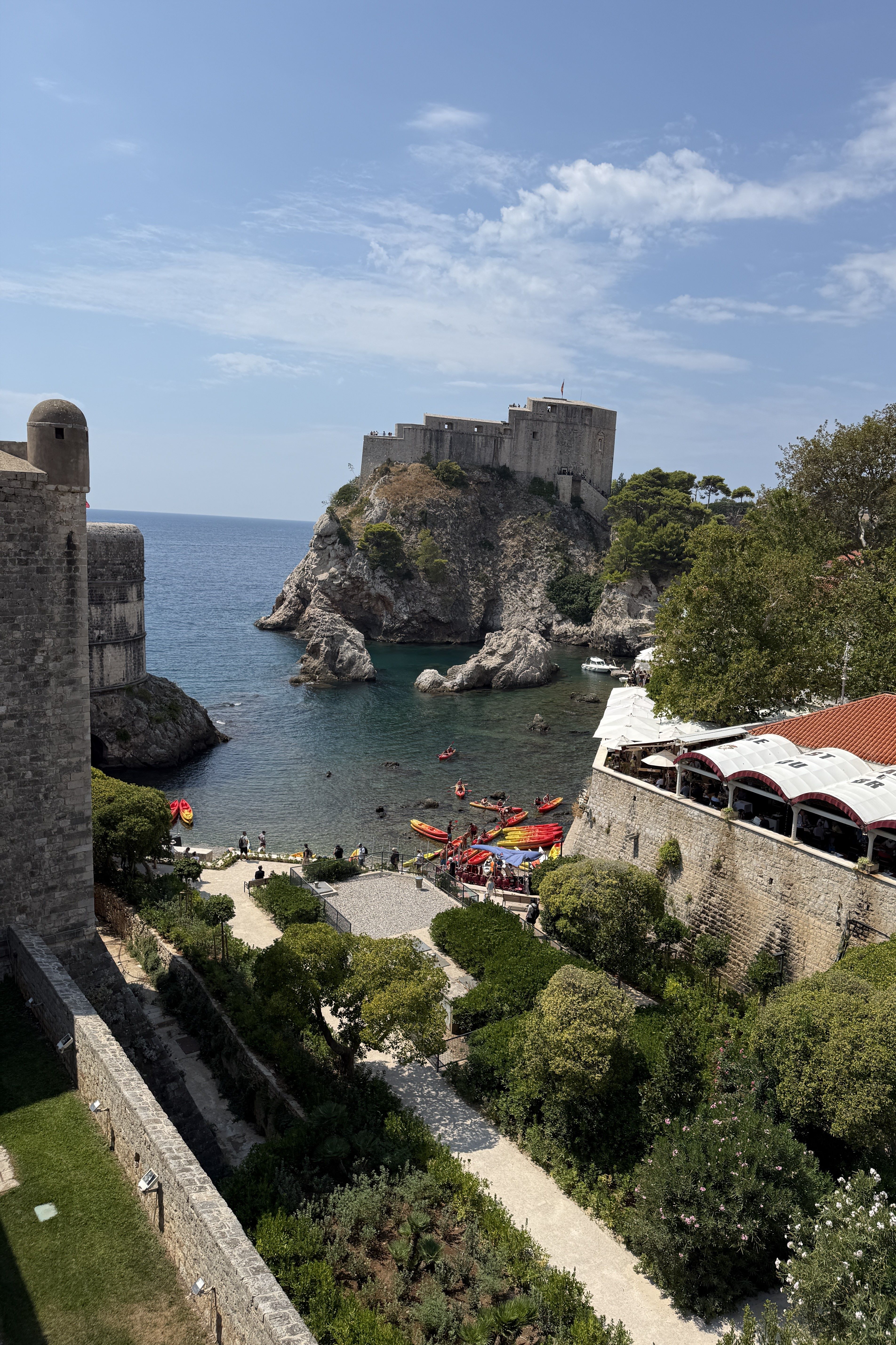 A Slow Traveler’s Guide to Dubrovnik: Steps, Stone Ramparts, and Adriatic Summer Magic