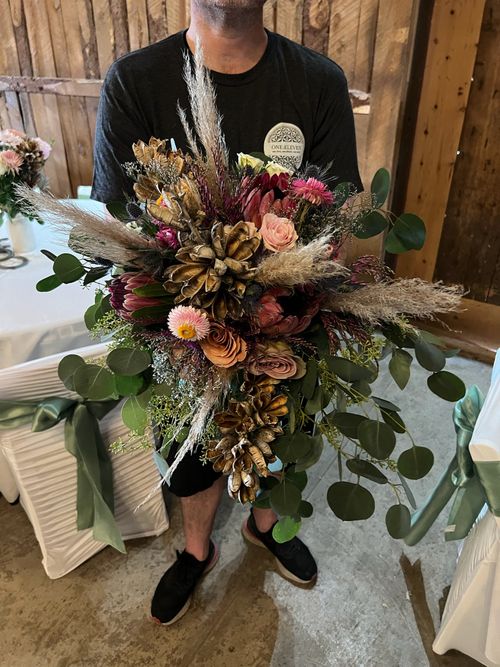 A perfectly customized bouquet Created by Thrifty Gents