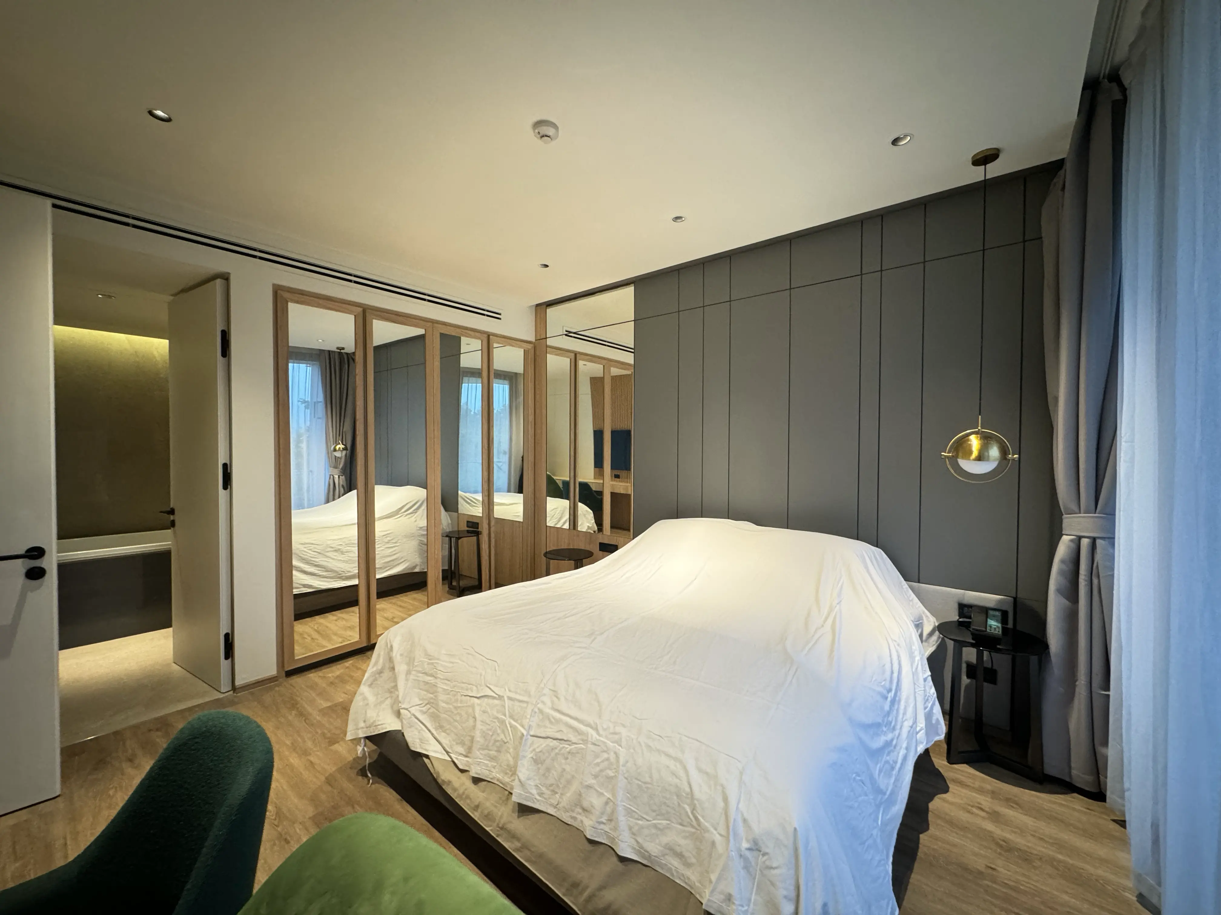 Апартаменты с 2-мя спальнями в Layan Green Park