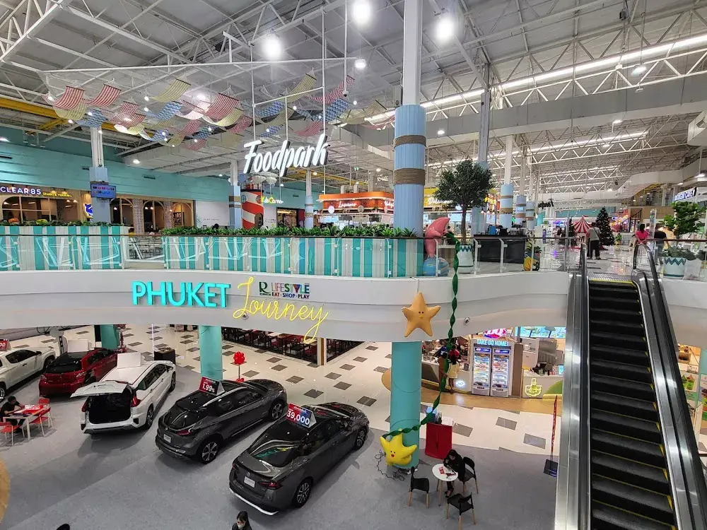 Robinson Lifestyle Thalang