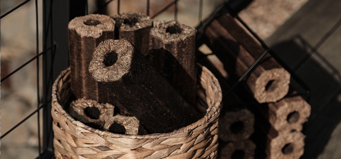 Брикети Pini Kay: переваги та особливості використання