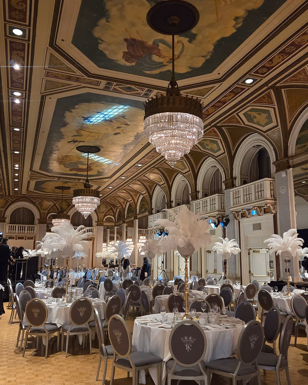 Gatsby Celebration Table Decor