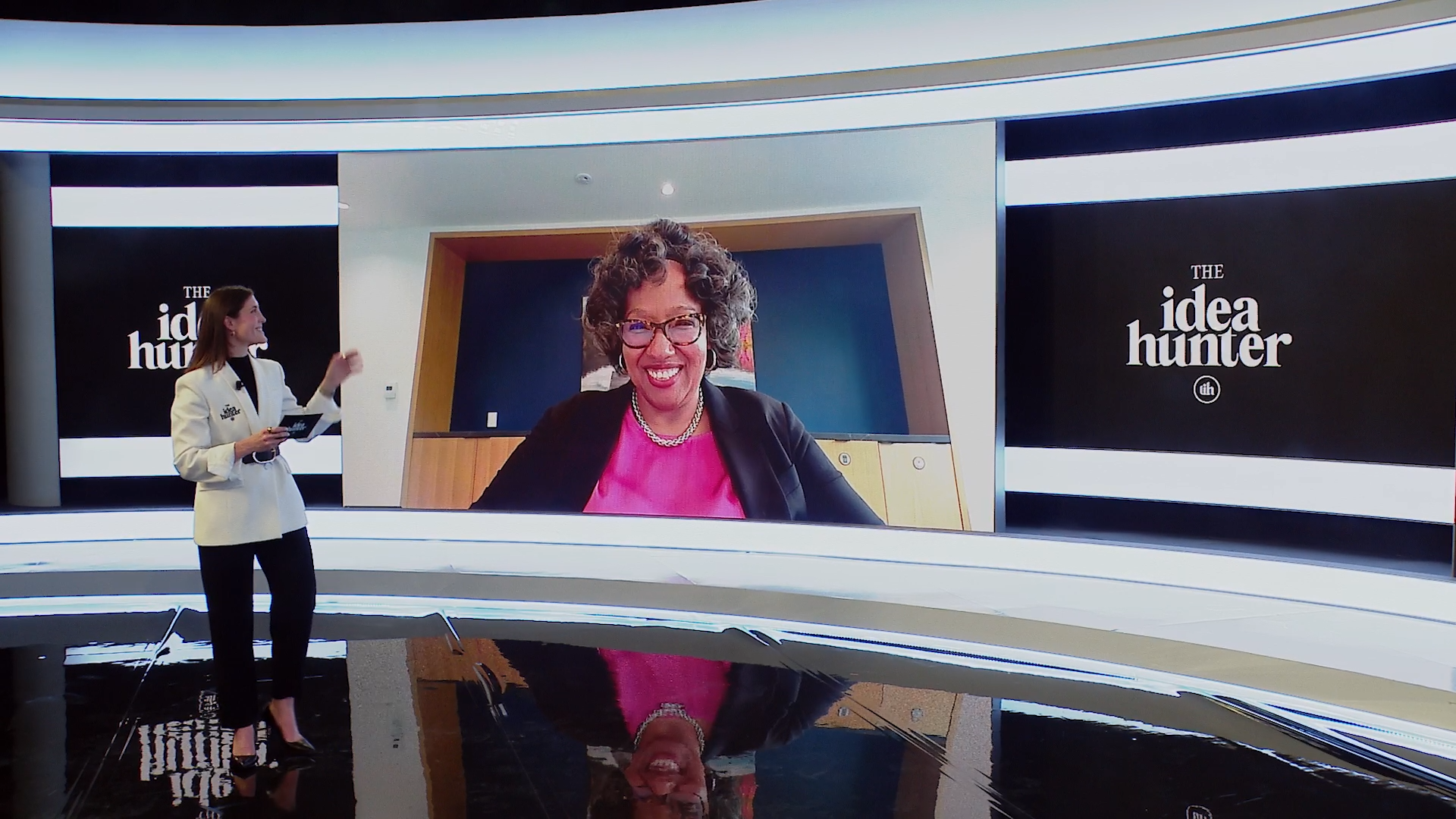 Why Most Virtual Team Events Fall Flat (And What to Do Instead)