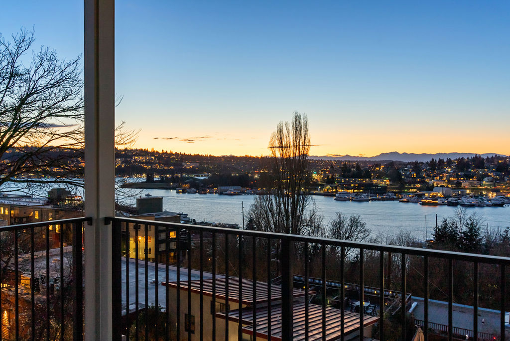Seattle Area Residential | 2921 Franklin Avenue E #B |  Seattle, WA 98102 