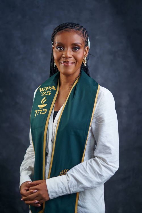 Portrait of a student from the graduation ceremony of the workplace altar, another course we do