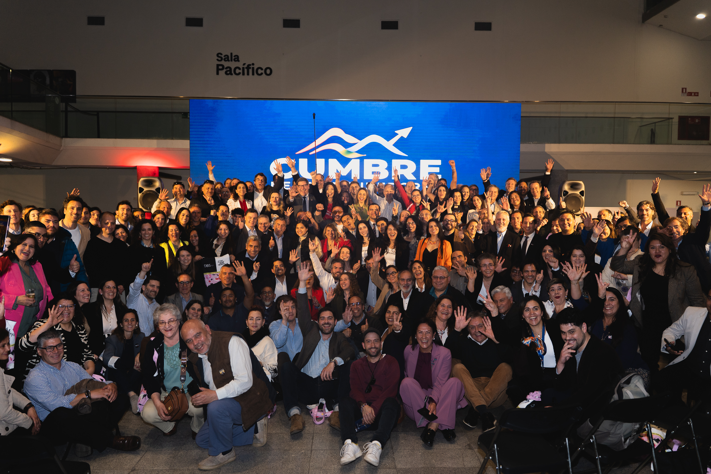 Comunidad ASECH reunida en una jornada de colaboración