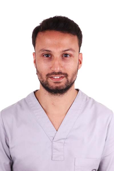 Dr. Amândio Lopes, Higienista Oral na Clínica Parque da Cidade, Matosinhos