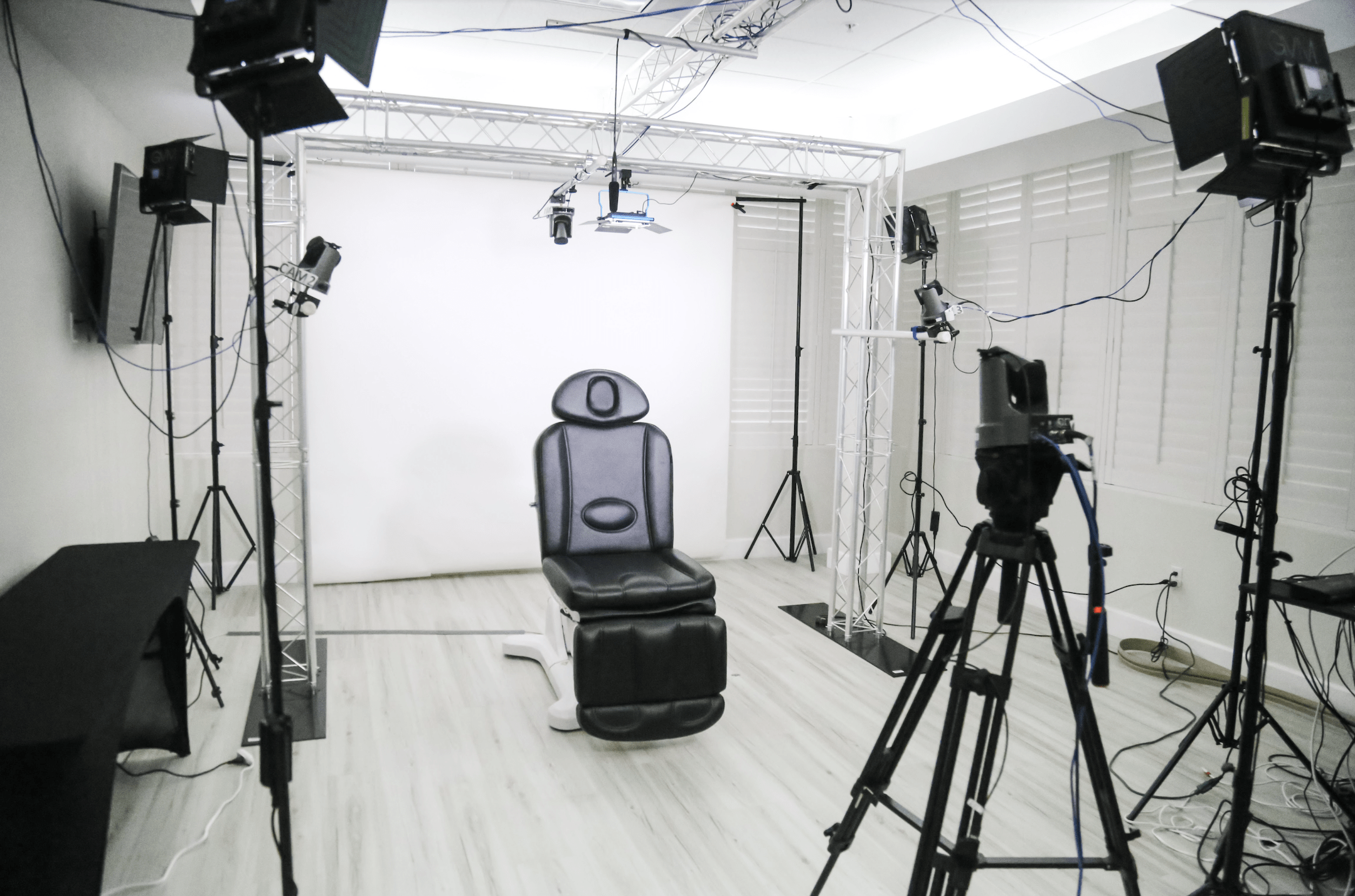 THE GOLD STANDARD IN PRODUCTION FOR THE AESTHETIC INDUSTRY