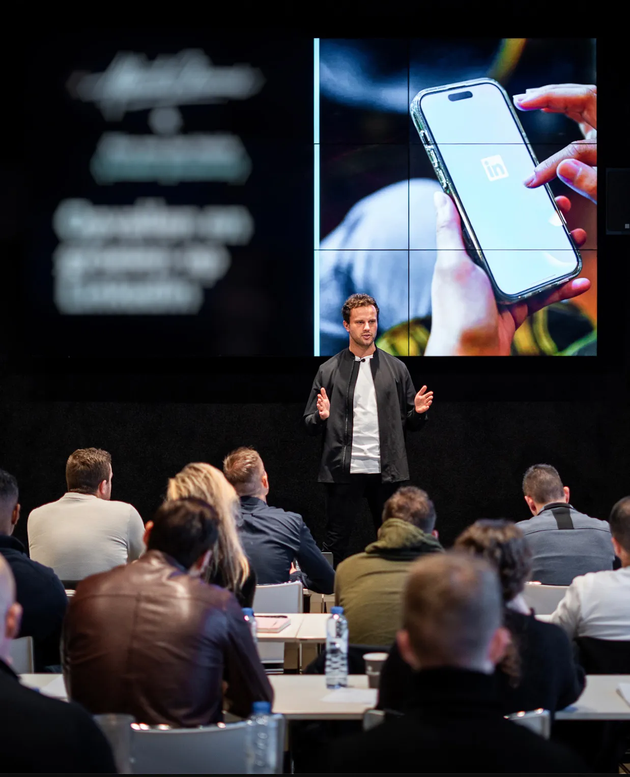 Professionele LinkedIn strategie versus willekeurige posts voor ondernemers