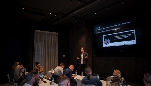 Hoe maak ik een LinkedIn banner?