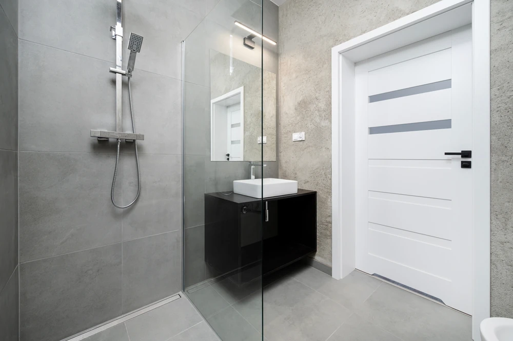 Shower Screens That Make Your Bathroom Feel Bigger and Brighter