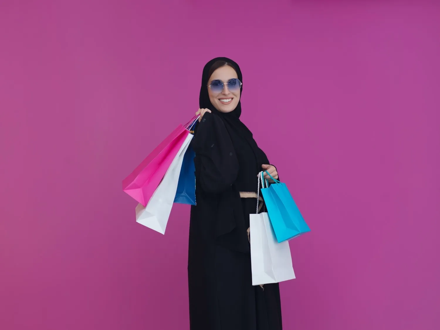متى يبدأ تخفيض الجمعة البيضاء في السعودية 2025؟