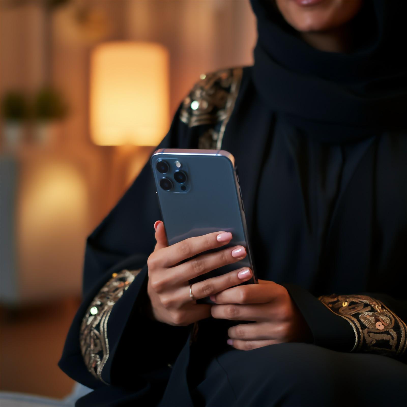 سعر آيفون 13 برو ماكس في السعودية 2025: عروض أمازون الحصرية