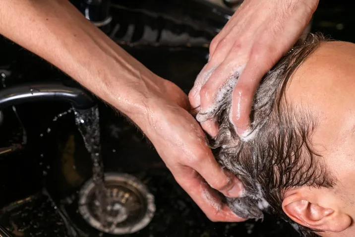 Best Shampoo in Saudi Arabia 2026: Hard Water, Dandruff & Dry Hair Solutions