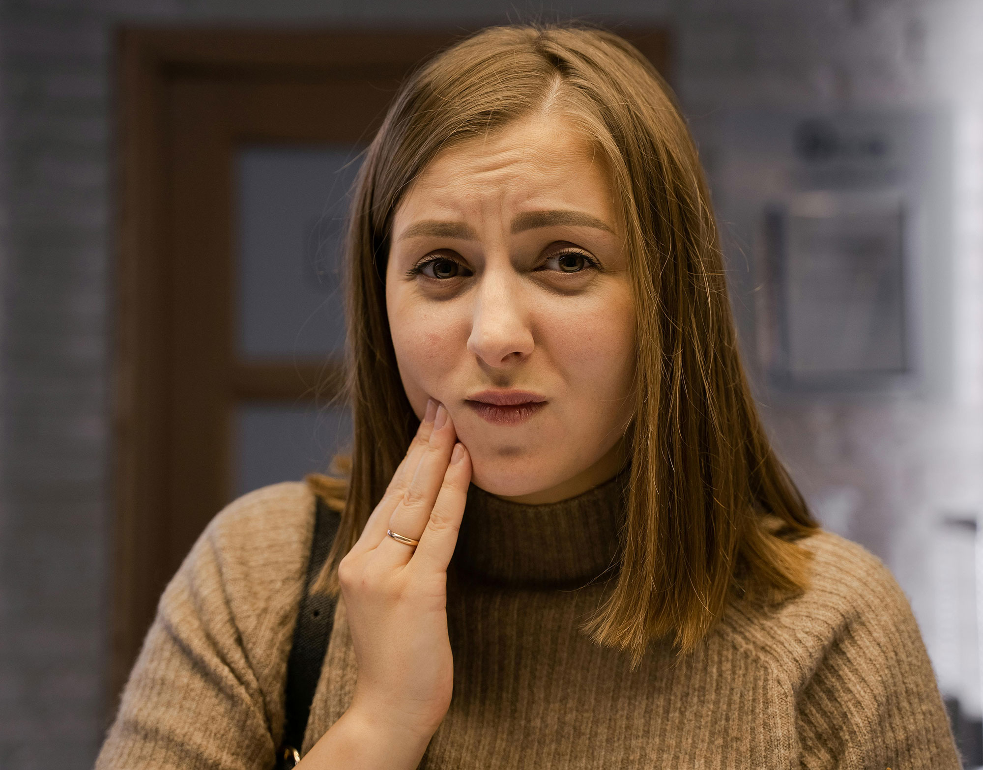 Emergency dentistry Crown Point, Indiana patients trust! Learn what to do, when to call, and how to get urgent care from a trusted emergency dentist.