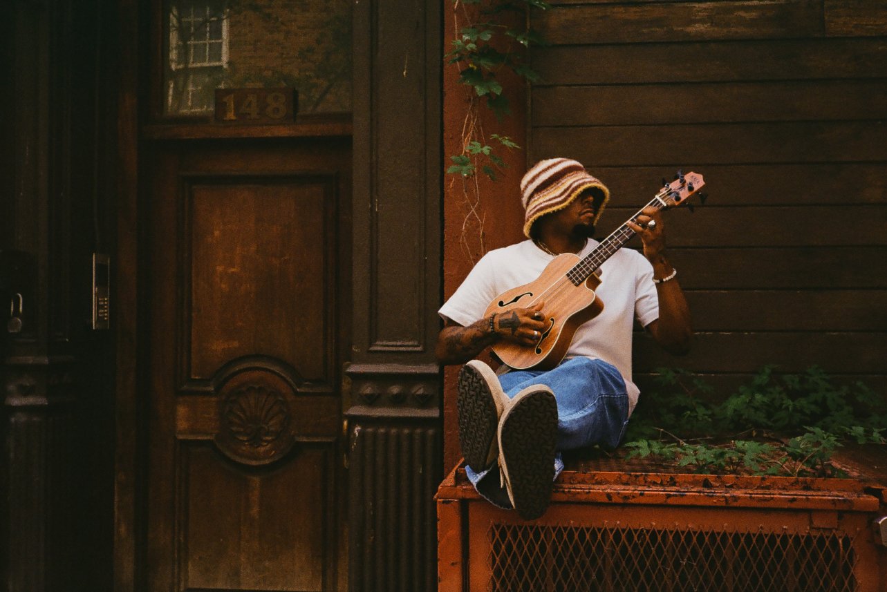 Press photo 11 of Guin Records artist Benji