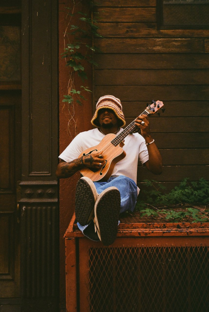 Press photo 14 of Guin Records artist Benji