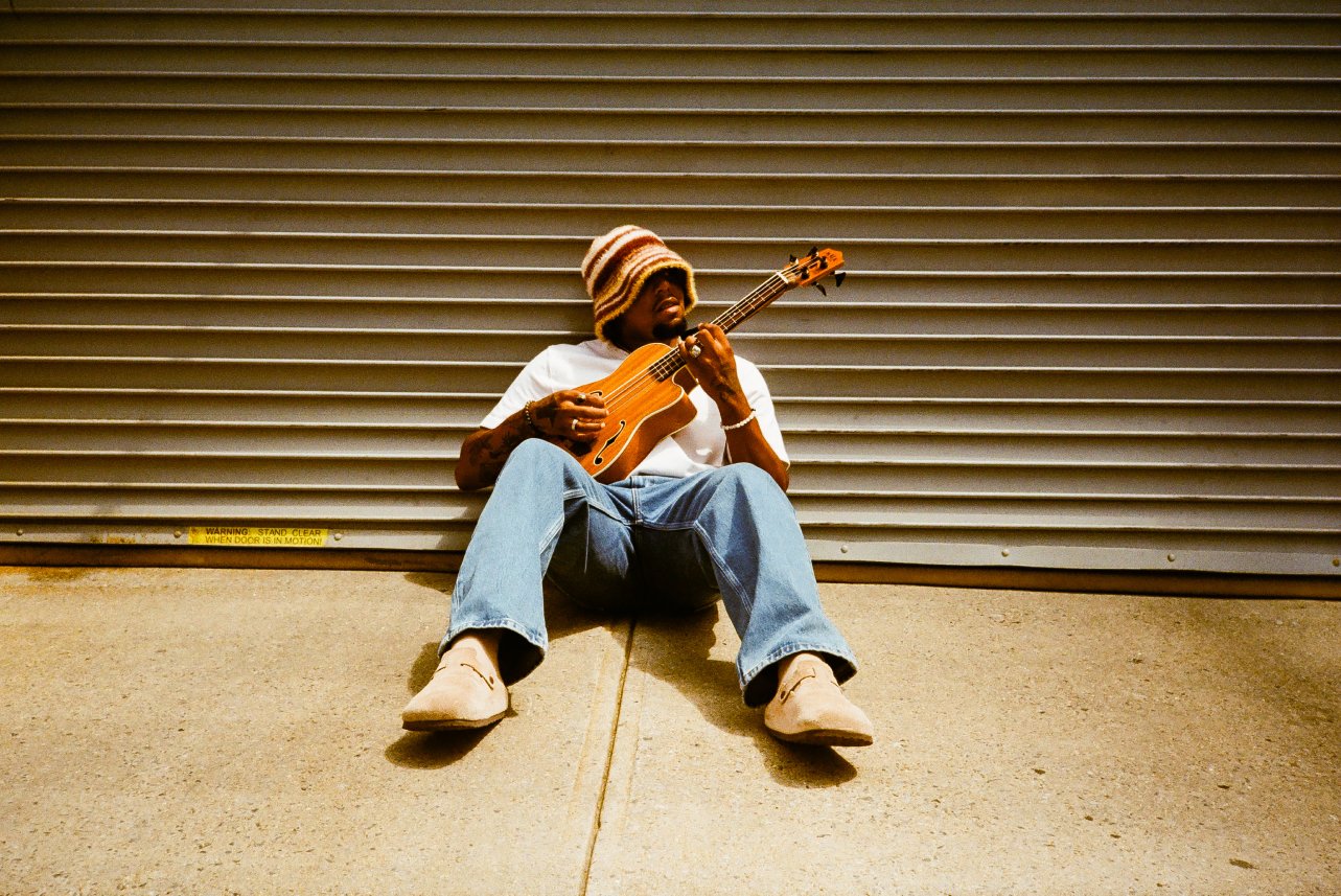 Press photo 7 of Guin Records artist Benji