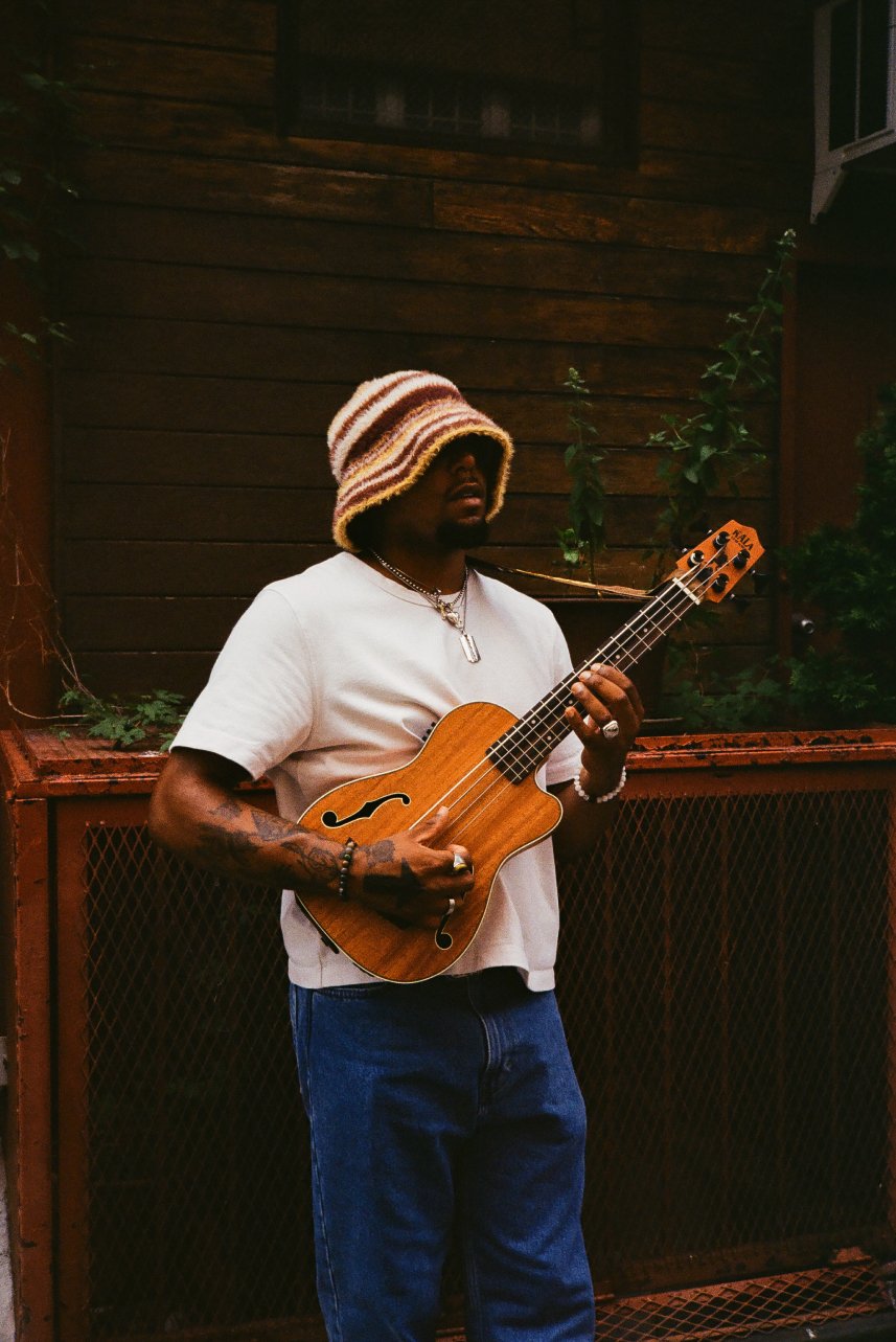 Press photo 18 of Guin Records artist Benji