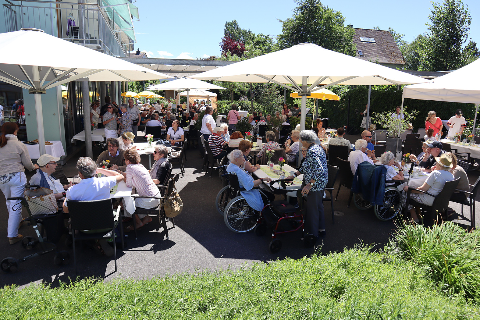 Sommerfest voller Sonne, Musik und guter Laune!