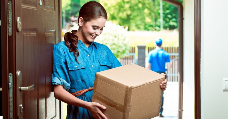 a satisfied woman received her delivery on time