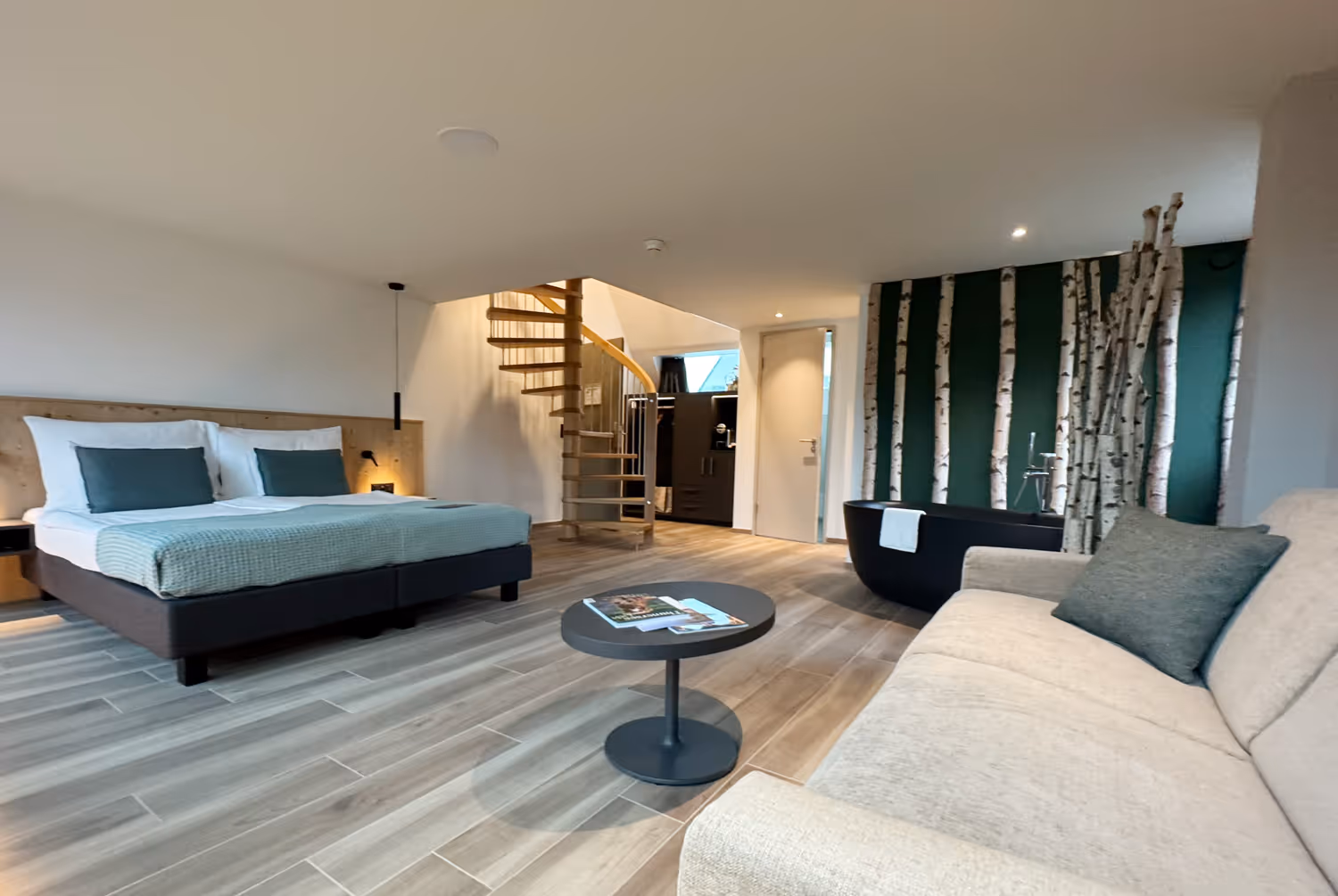 Die neuen Wellness Suiten im Deltapark Vitalresort laden zum Auftanken und Geniessen ein.
