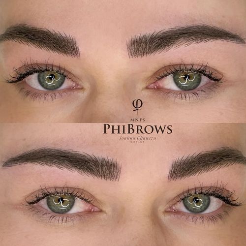 Microblading Augenbrauen in München – feine Härchenzeichnung für natürliche Brows.