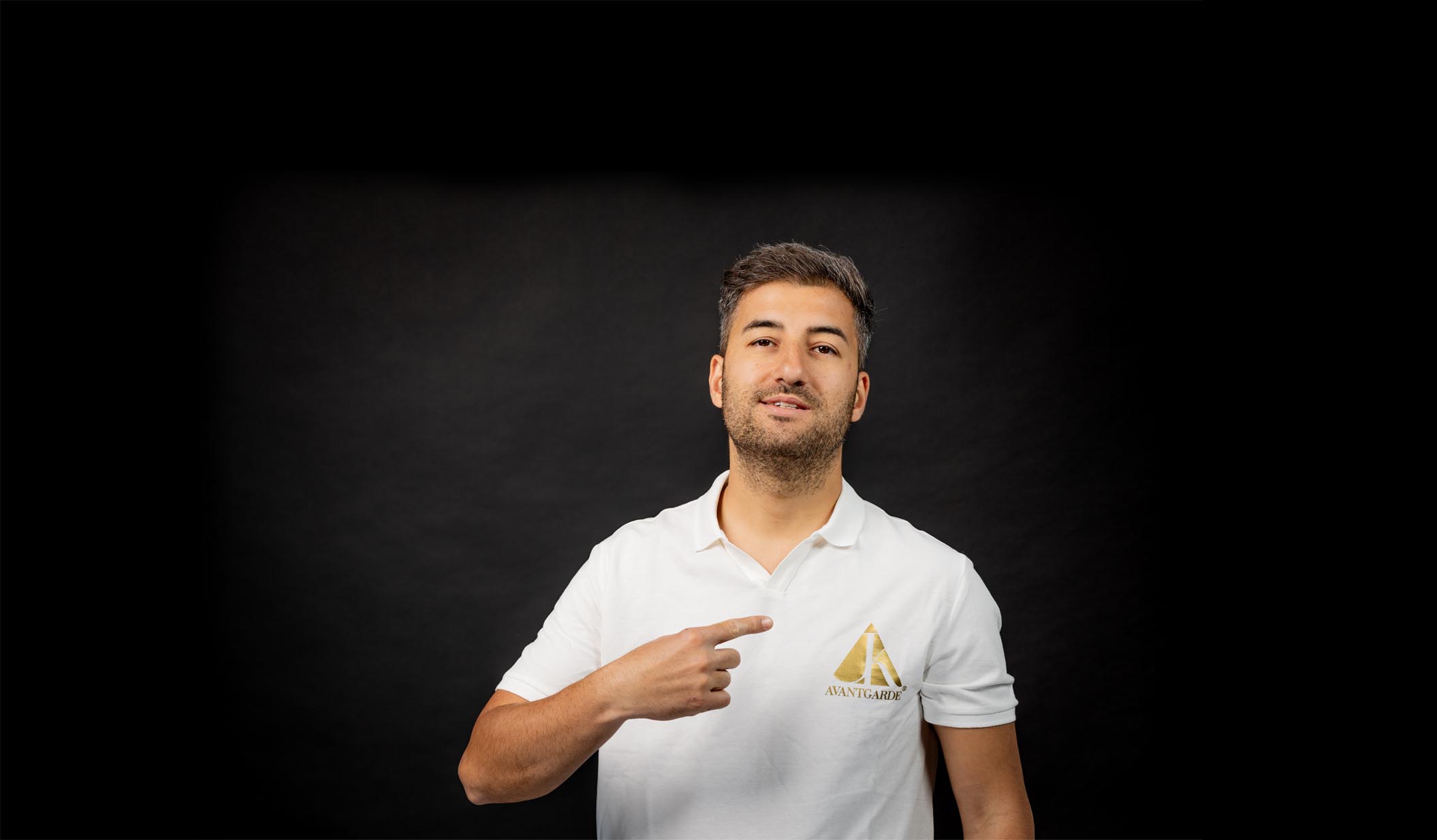 Beste Tätoweirer in München mit tolle Arbeit und Immer freundlich - Avantgarde Tattoo Studio Münhcen