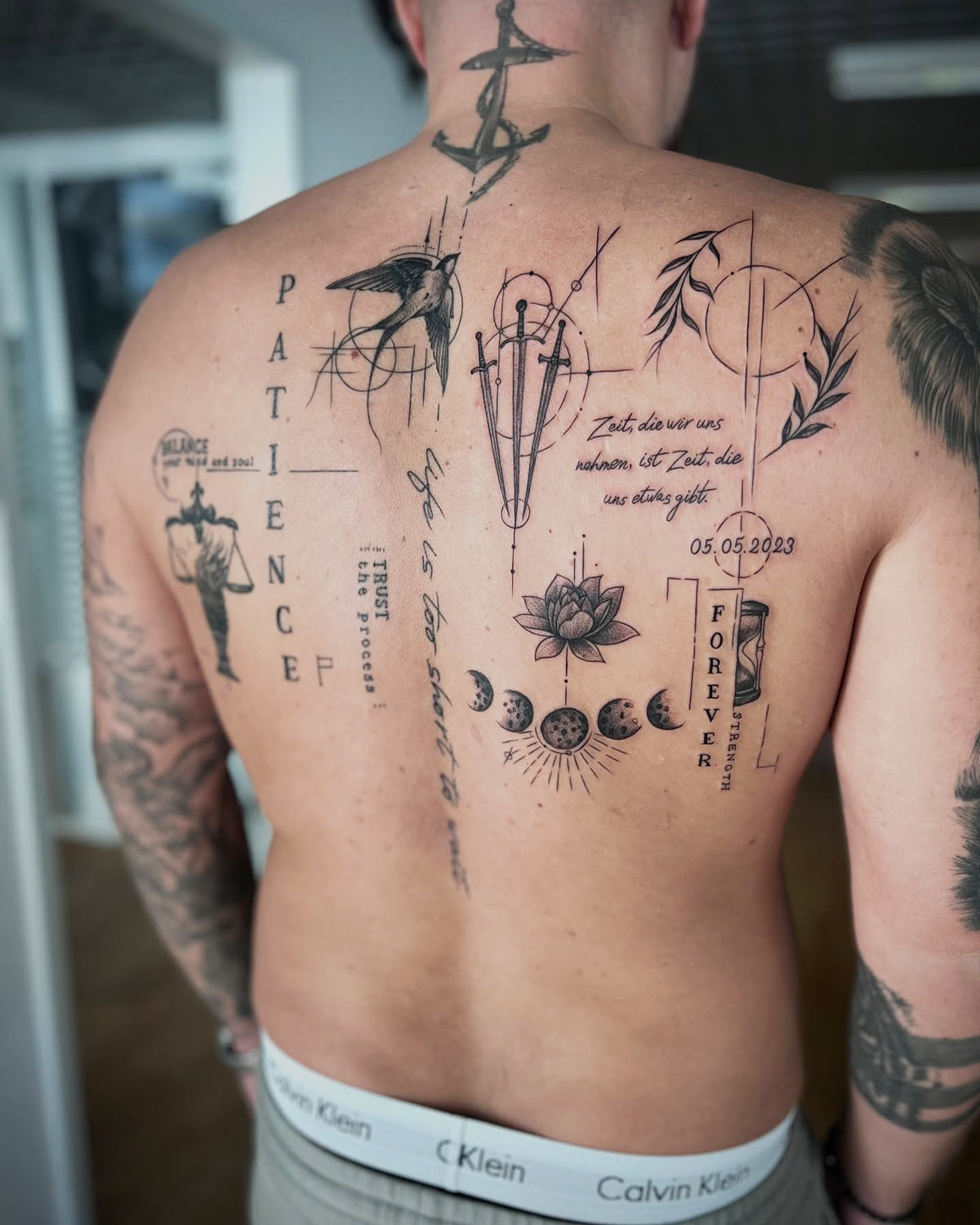 Avantgarde Tattoo München – einzigartiges Sleeve Kunstwerk