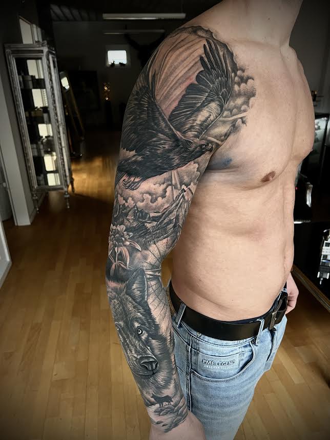 Avantgarde Tattoo – Full Sleeve Tattoo in Realistic Style