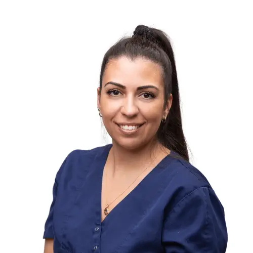 Cassandra, assistante dentaire qualifiée (Responsable accueil) du cabinet d'orthodontie de Chatou.