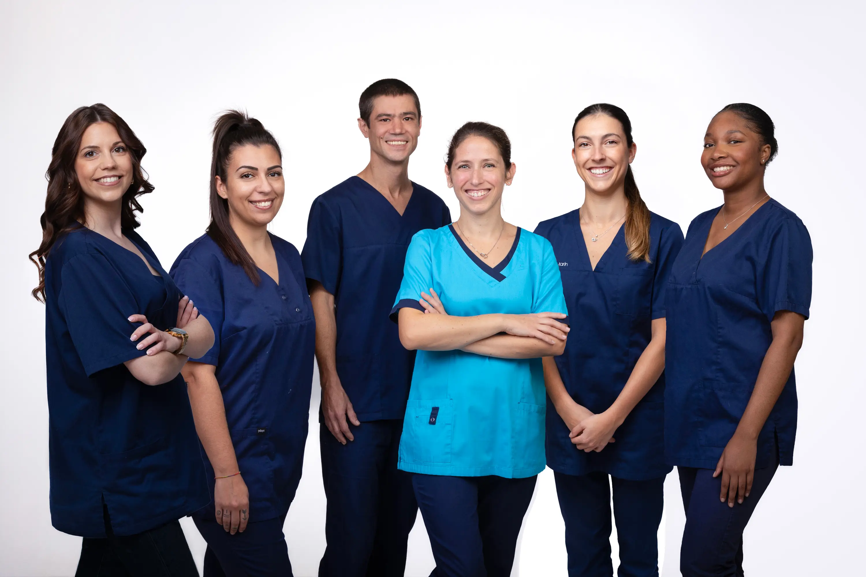 L'équipe du Dr Anne-Charlotte Wolfeler vous accueille du mardi au vendredi dans son cabinet de Chatou