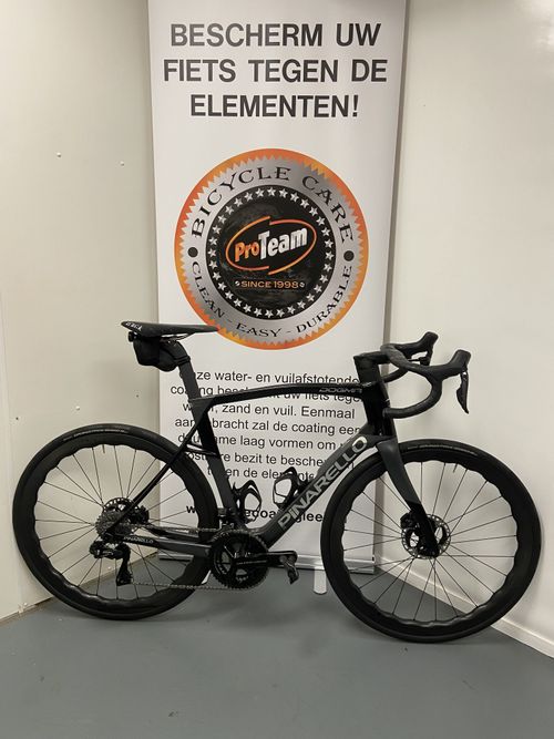 Pinarello racefiets met coating