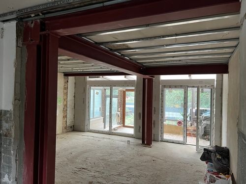 Stahlrahmenkonstruktion als Ersatz verschiedener tragender Innenwände