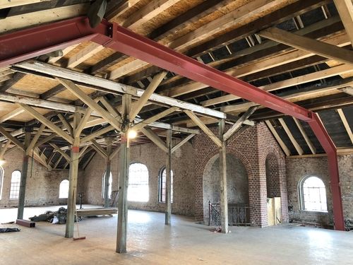 Dachkonstruktion Verstärkung mit Stahlrahmen