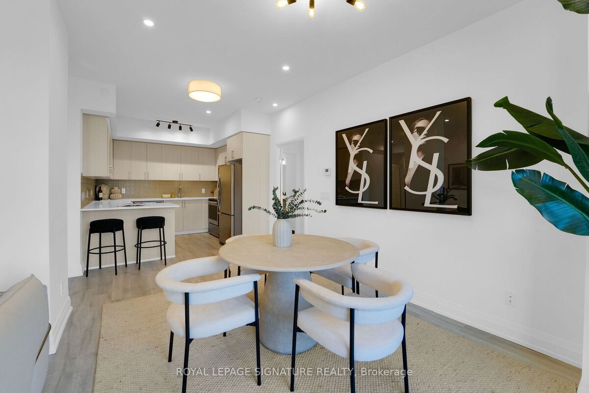 591 Sheppard Ave E #910, Toronto