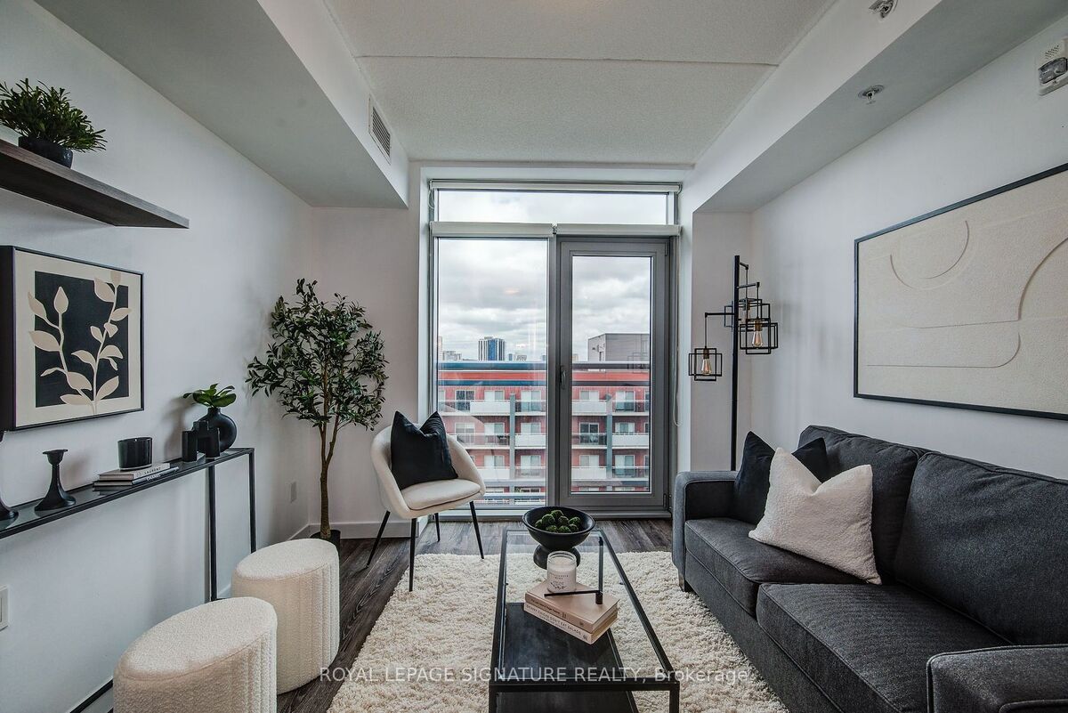 250 Albert St #718, Waterloo