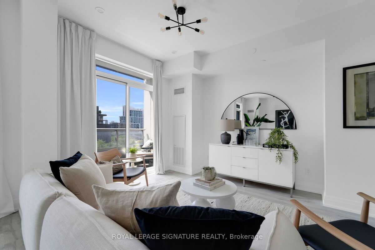591 Sheppard Ave E #910 | Toronto | Elena Saradidis